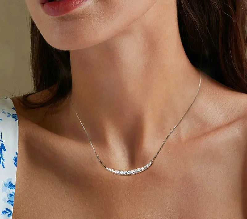 925 Sterling Silver Delicate Classic Moon Necklace - TEA LU SHOP