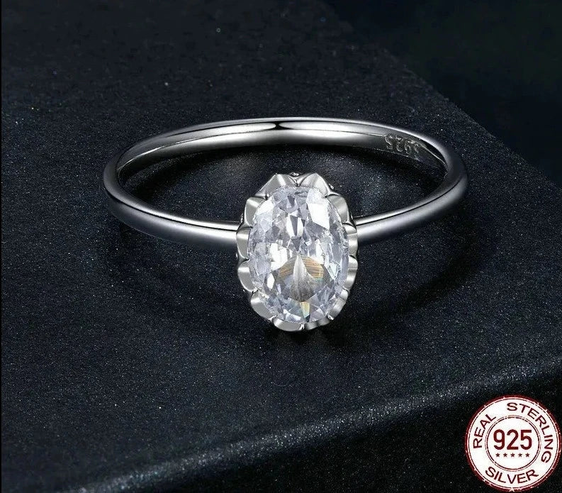 Women's Solitaire Moissanite Promise Ring