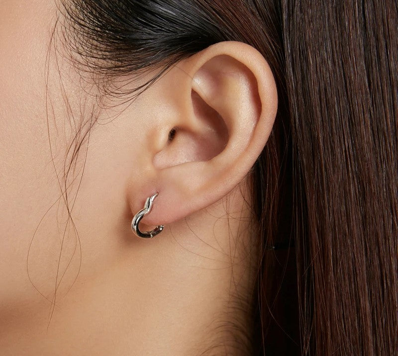 925 Sterling Silver Heart Shaped Hoop Earrings - TEA LU SHOP