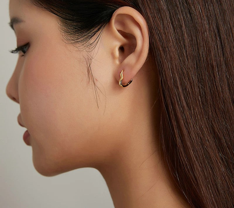 925 Sterling Silver Heart Shaped Hoop Earrings - TEA LU SHOP