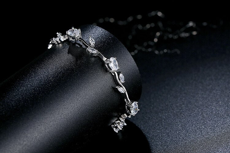 Rose Gold Bracelet with Zircon - TEA LU SHOP