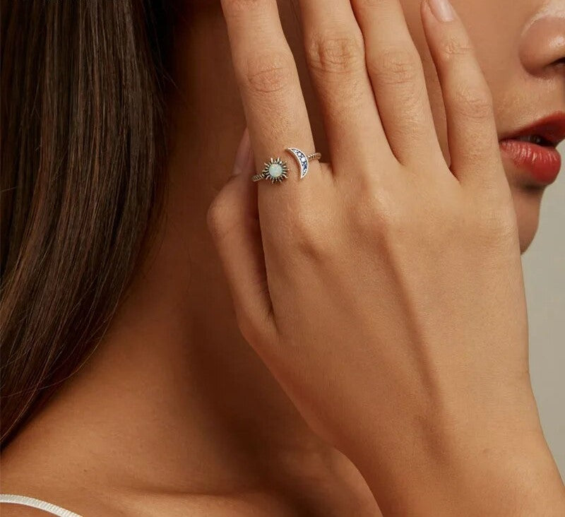 925 Sterling Silver Shining Sun & Moon Ring - TEA LU SHOP