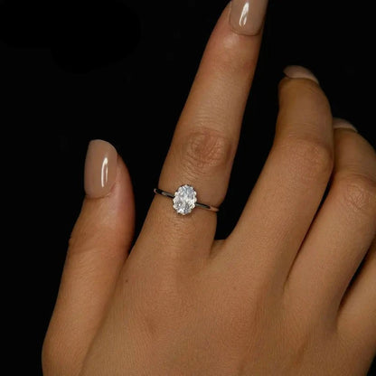 Women's Solitaire Moissanite Promise Ring