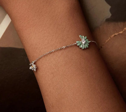 925 Sterling Silver Mint Green Daisy and Mini Bee Bracelet - Shine Bright Store