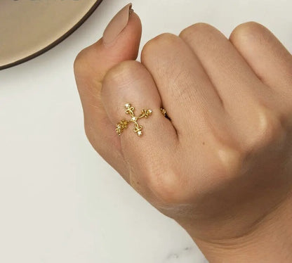 925 Sterling Silver Retro Pattern Cross Ring - TEA LU SHOP