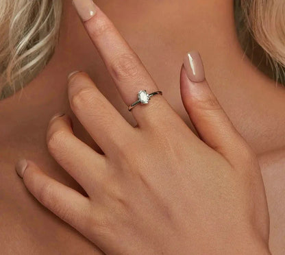 Solitaire Moissanite Engagement Ring
