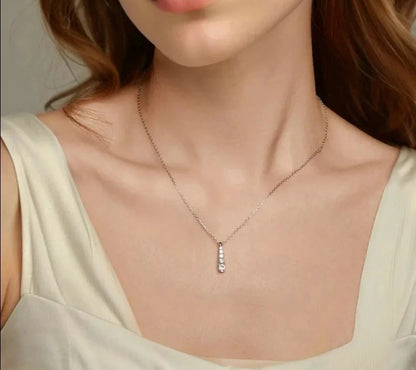 925 Sterling Silver Elegant Teardrop Necklace