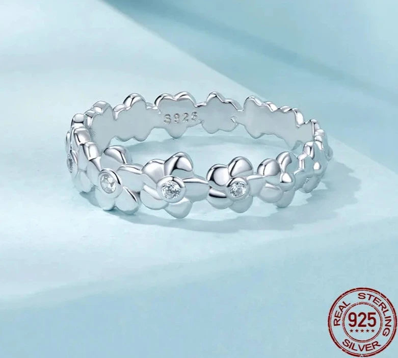 925 Sterling Silver Daisy Ring
