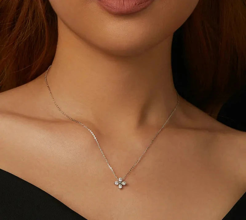 Shiny Moissanite Flower Pendant Necklace