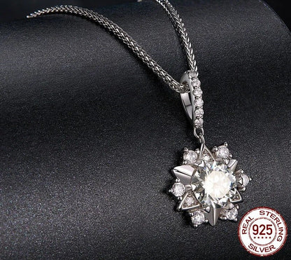 925 Sterling Silver Moissanite Star Shape Necklace - TEA LU SHOP