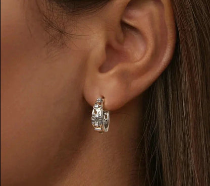 925 Sterling Silver Hollowed Butterfly Hoop Earrings