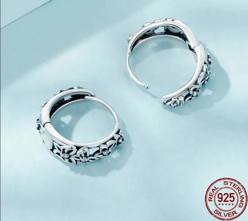 925 Sterling Silver Hollowed Butterfly Hoop Earrings