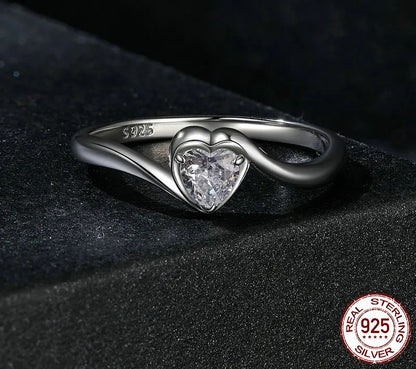 925 Sterling Silver Heart-shaped Moissanite Solitaire Engagement Ring - Shine Bright Store