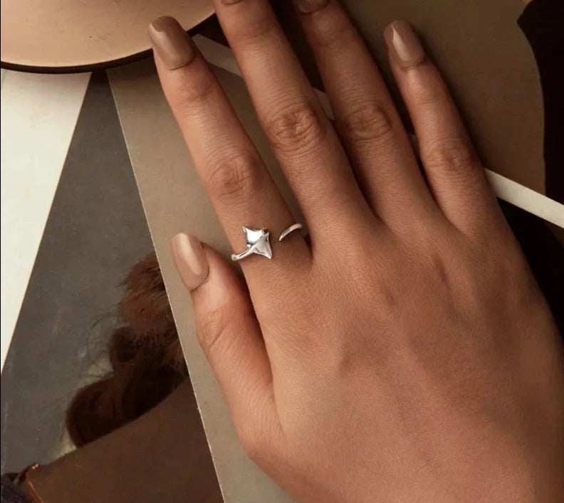 Vivid Manta Open Ring