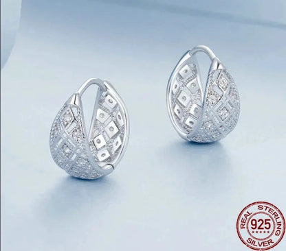 Hollow Lace Huggie Hoop Earrings