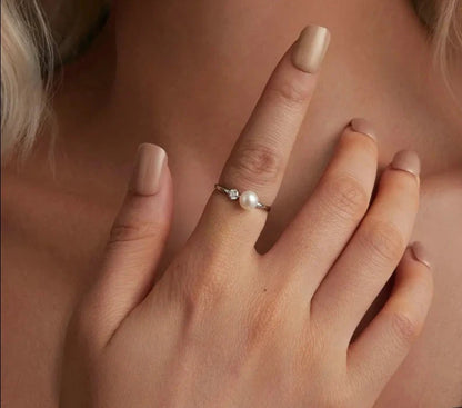 925 Sterling Silver Luxury Pearl Moissanite Ring