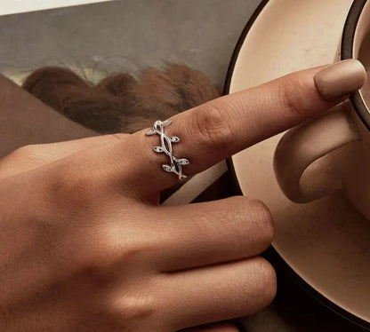 925 Sterling Silver Leaf Finger Ring